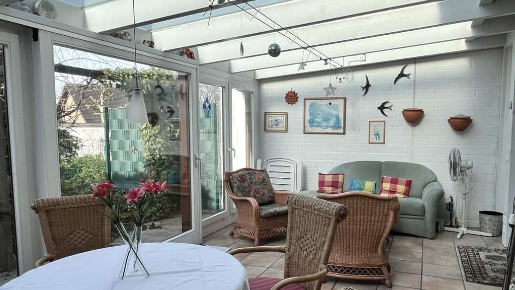 Immobilie in Schermbeck - Reihenhaus mit rund 178m² Wohnfläche und sechs Zimmern in Schermbecker Ortskernnähe - Bild 2