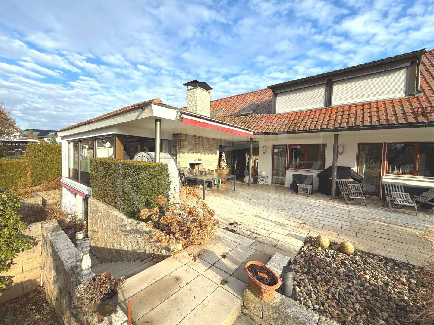 Immobilie in Feucht - Exklusive Villa auf parkähnlichem Grundstück - optional mit zusätzlichem Baugrund - Bild 0