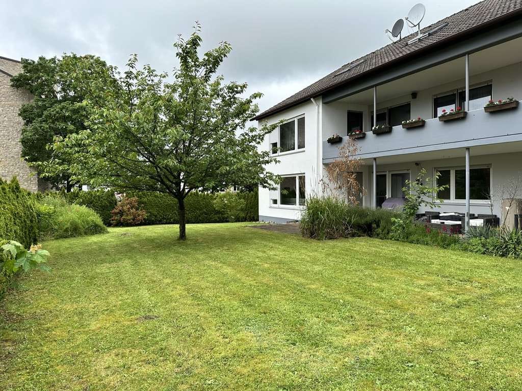 Immobilie in Crailsheim - Gut vermietetes 5-Familienhaus mit 3 Garagen in stadtnaher Wohnlage - Bild 1