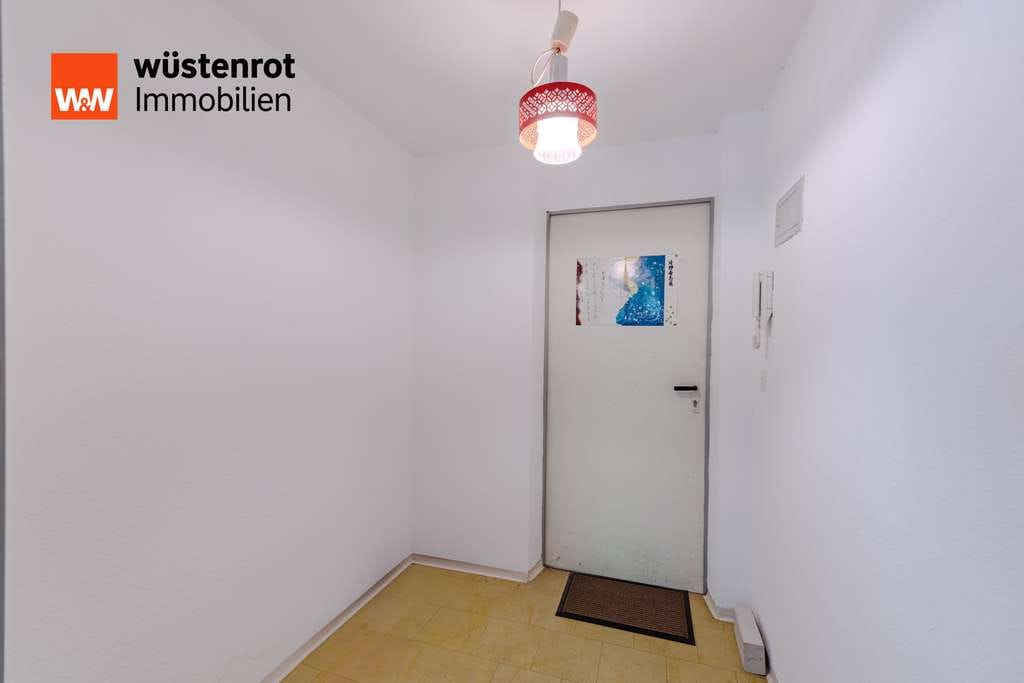 Immobilie in Freiburg im Breisgau - **Ruhiges Wohnen mit Substanz – Gepflegte 1-Zimmerwohnung in Freiburg-Zähringen** - Bild 2