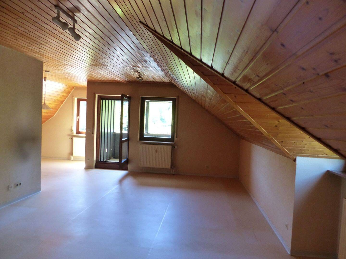 Immobilie in Weinsberg - Ideal für Singles oder Immobilieneinsteiger günstige Maisonettewohnung in bevorzugter Randlage. - Bild 4