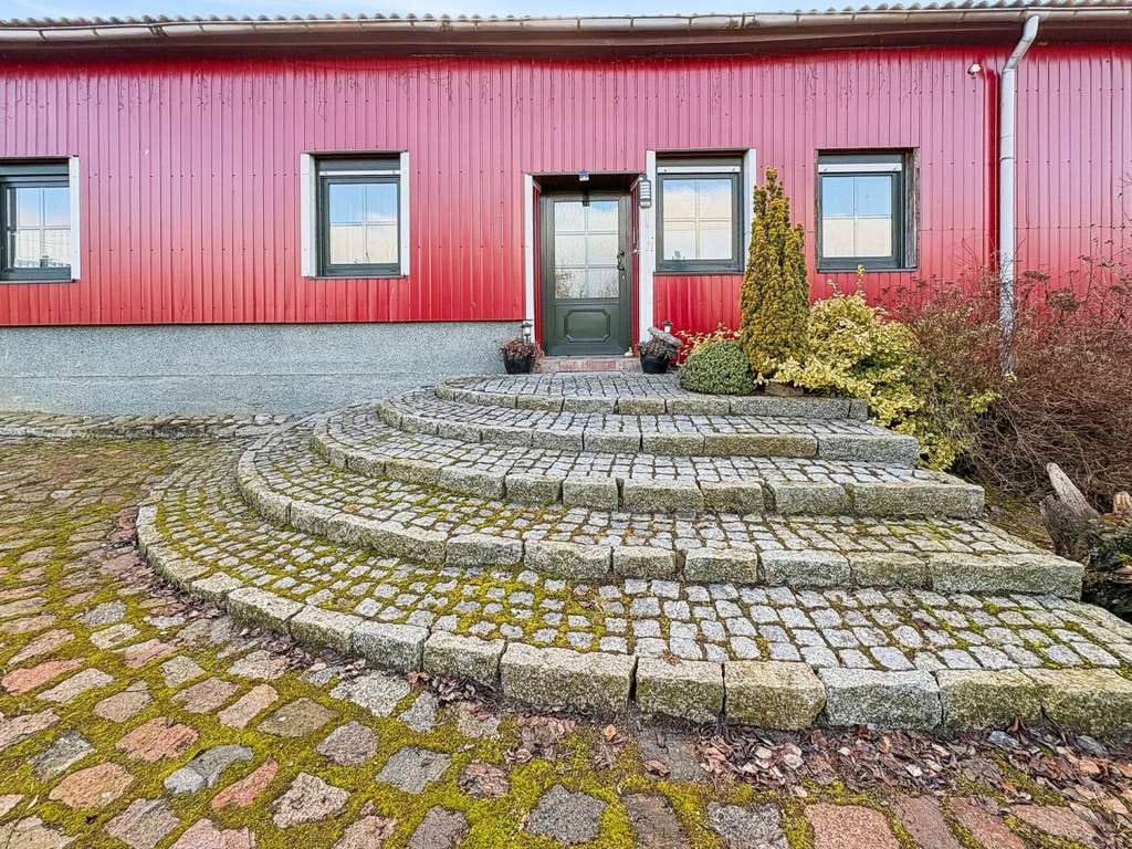 Immobilie in Sommersdorf - Einfamilienhaus mit viel Platz zum Leben und Wohnen in Sommersdorf - Bild 2