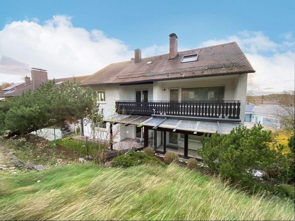 Immobilie in Neustadt an der Aisch - Neustadt a.d. Aisch - leerstehendes Zweifamilienwohnhaus mit zwei Garagen - Bild 3