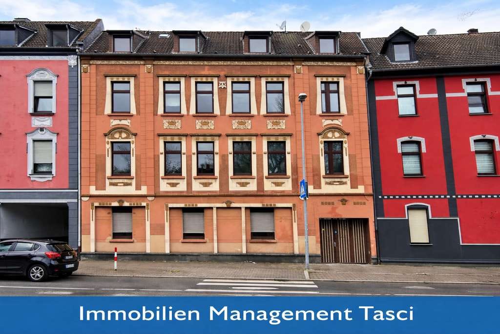 Immobilie in Gelsenkirchen - Sanierungsbedürftiges MFH mit hohem Mietsteigerungspotenzial - Bild 0