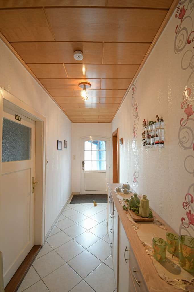 Immobilie in Edewecht - 6727 - Ländlich wohnen mit Potenzial
Behagliches Zuhause mit Charakter, Sommergarten & großem Garte - Bild 2
