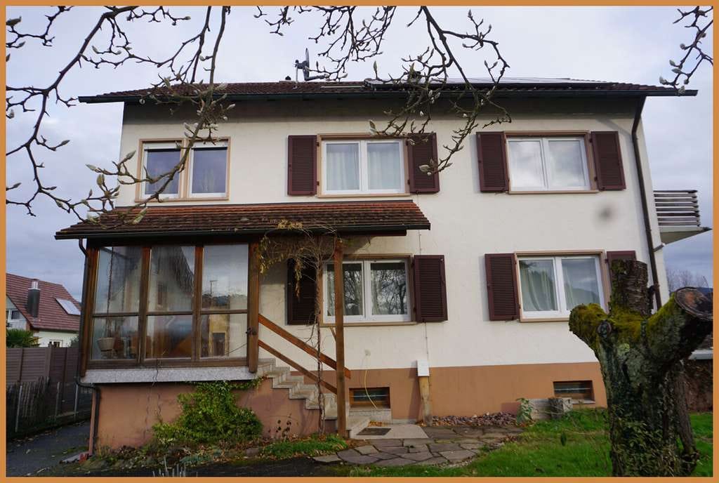 Immobilie in Biberach - Ihr neues Kapitel beginnt hier: Modernisiertes Wohnhaus mit großem Garten ! - Bild 1