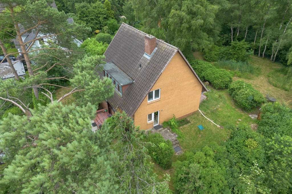 Immobilie in Welle - Idyllisches Familiendomizil mit viel Platz für Büro- und Hobbyräume - Bild 2