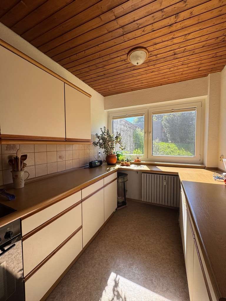 Immobilie in Lindenberg im Allgäu - 4,5 -Zimmer-Wohnung mit großem Gartengefühl und Privatsphäre - Bild 3