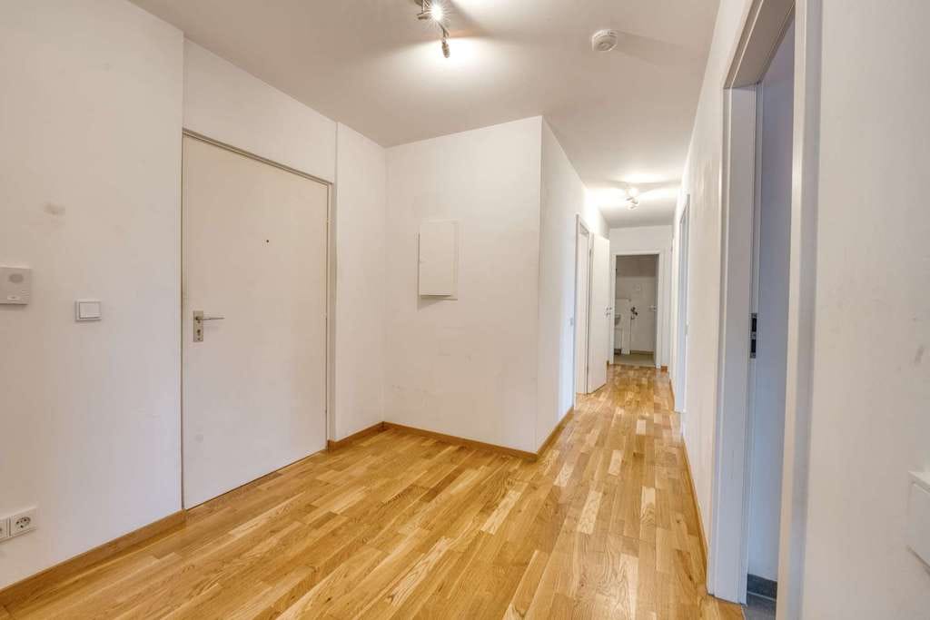 Immobilie in Hohenbrunn - Familienfreundliche 3-Zimmer-Wohnung, Innenhoflage & TG-Stellplatz – modernisiert & sofort verfügbar - Bild 4