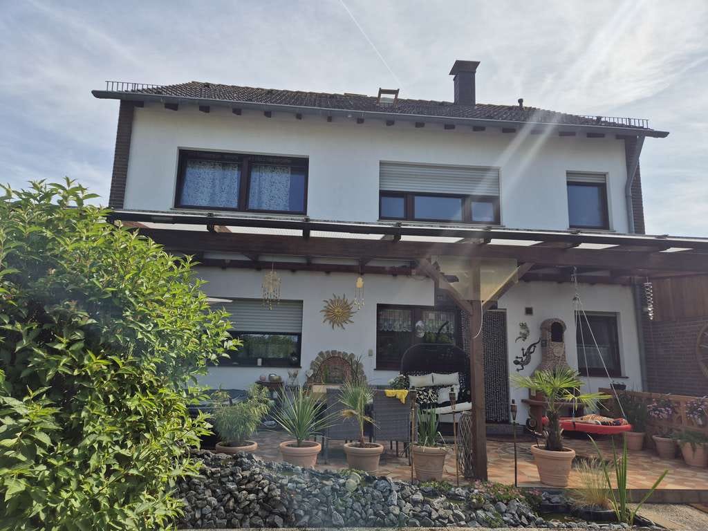 Immobilie in Nörvenich - Heute schon an Später denken! Zweifamilienhaus+DG+Garage + 4 Reihengaragen! - Bild 4