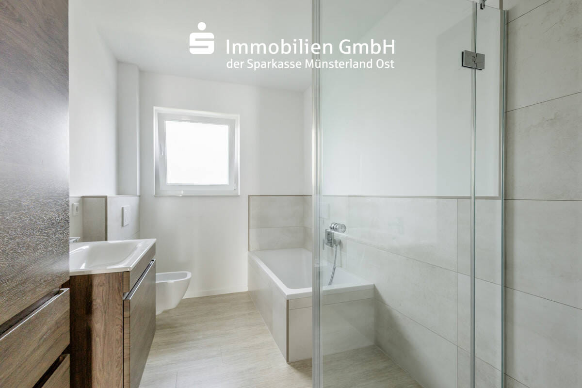 Immobilie in Wadersloh - Ein Haus der vielen Möglichkeiten - Neuwertiges Zweifamilienhaus (Erbbaurecht, günstige Kaufoption!) - Bild 3