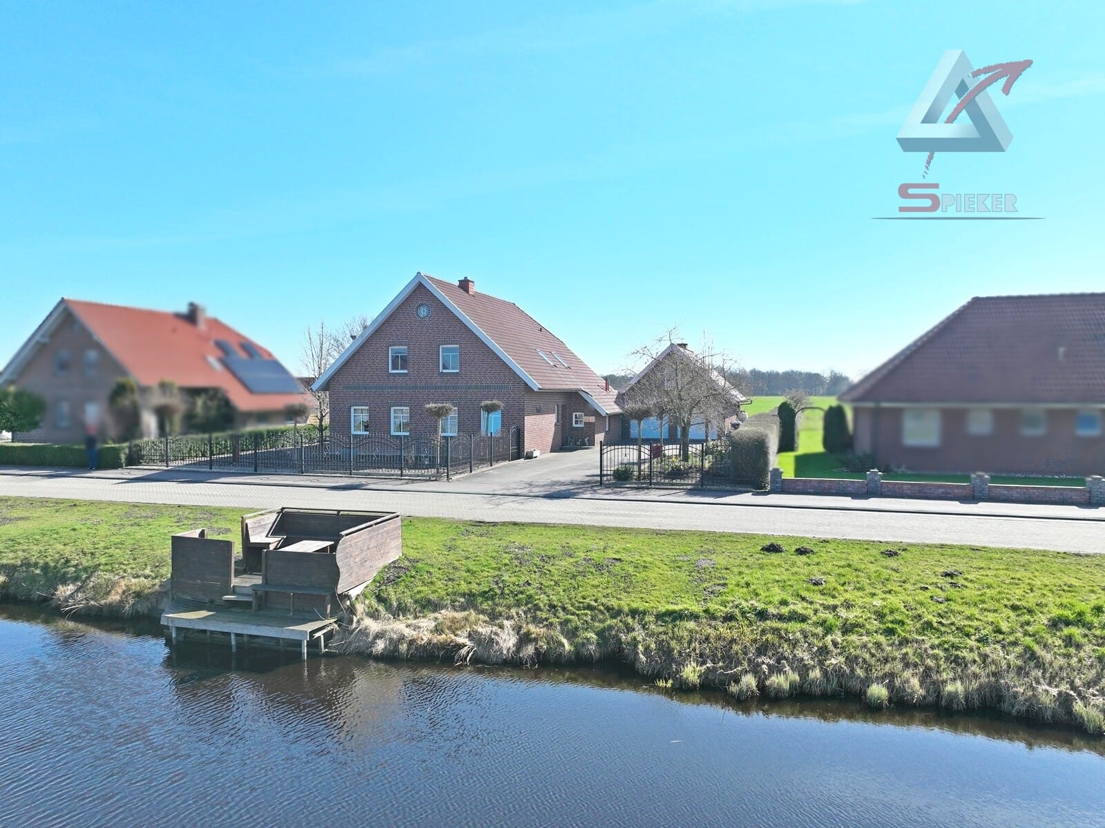 Immobilie in Uplengen -  - Bild 0