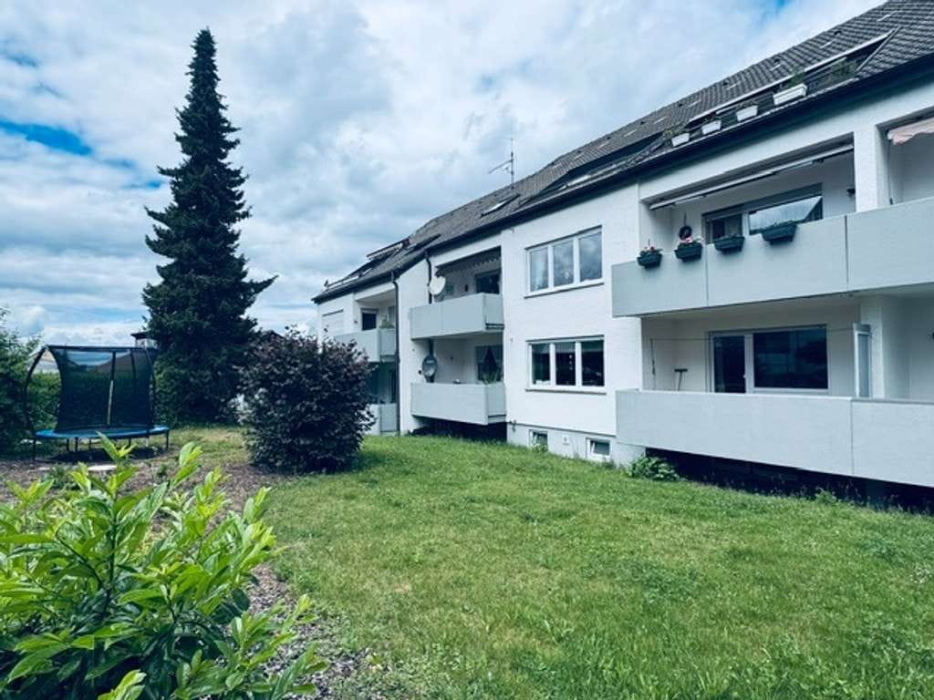 Immobilie in Leonberg - Großzügige 3-Zimmer-Wohnung mit zwei Balkonen - Bild 0