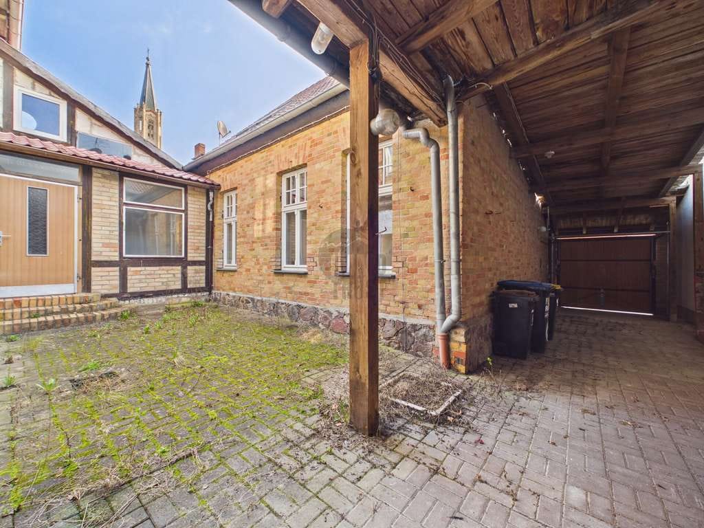 Immobilie in Fürstenberg/Havel - CHARMANTES HAUS IN TOP LAGE MIT ZUSÄTZLICH 3 ZIMMER (45 M²) AUSBAUOPTION & FERIENPOTENZIAL - Bild 3