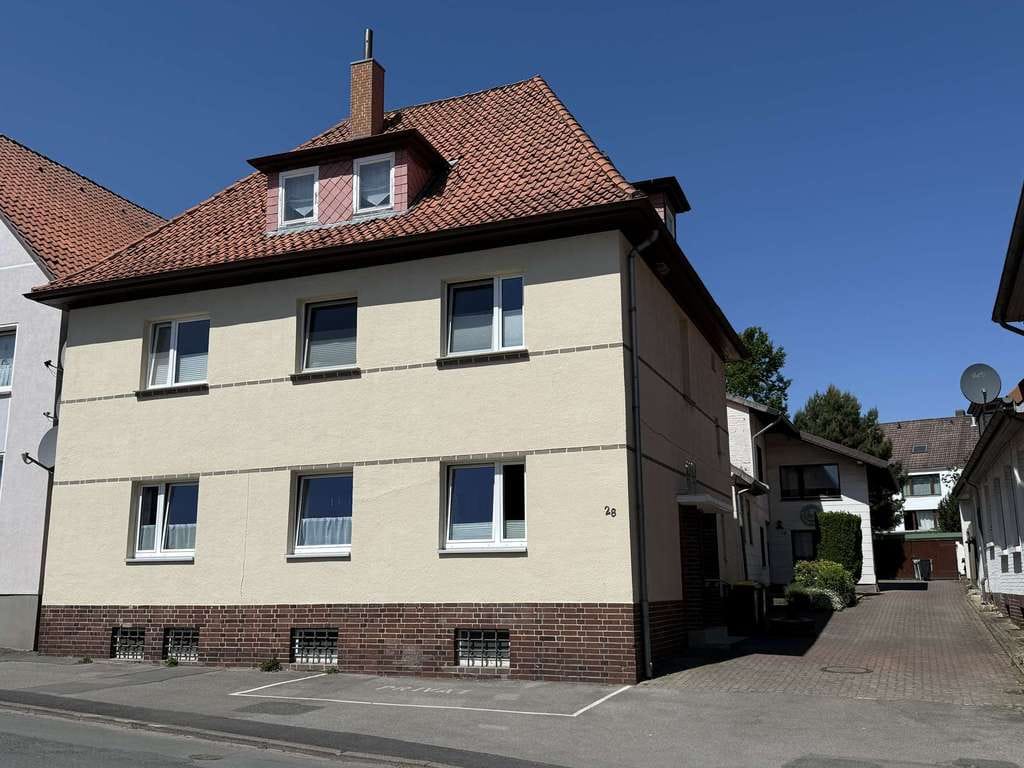 Immobilie in Gehrden - Zwei Mehrfamilienhäuser im Stadtzentrum auf großem Grundstück! - Bild 0