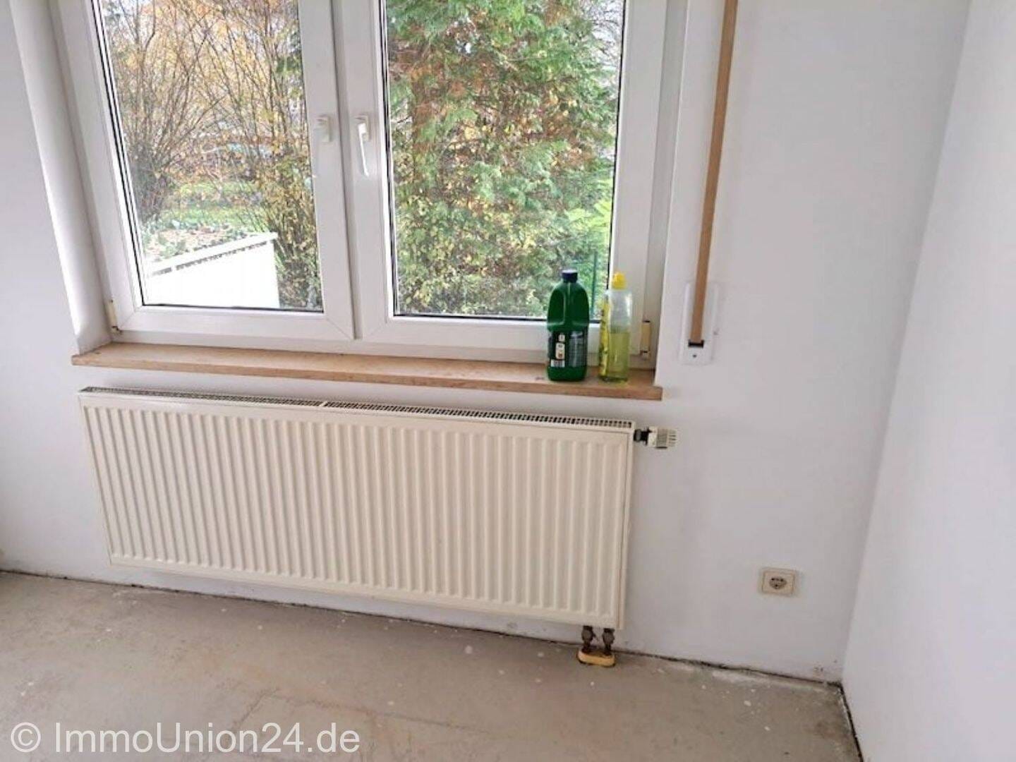 Immobilie in Lehrberg - SOFORT freie 42 qm Komfortwohnung mit herrlichen SONNEN- BALKON + NEUES Bad + KfZ Stellplatz - Bild 4