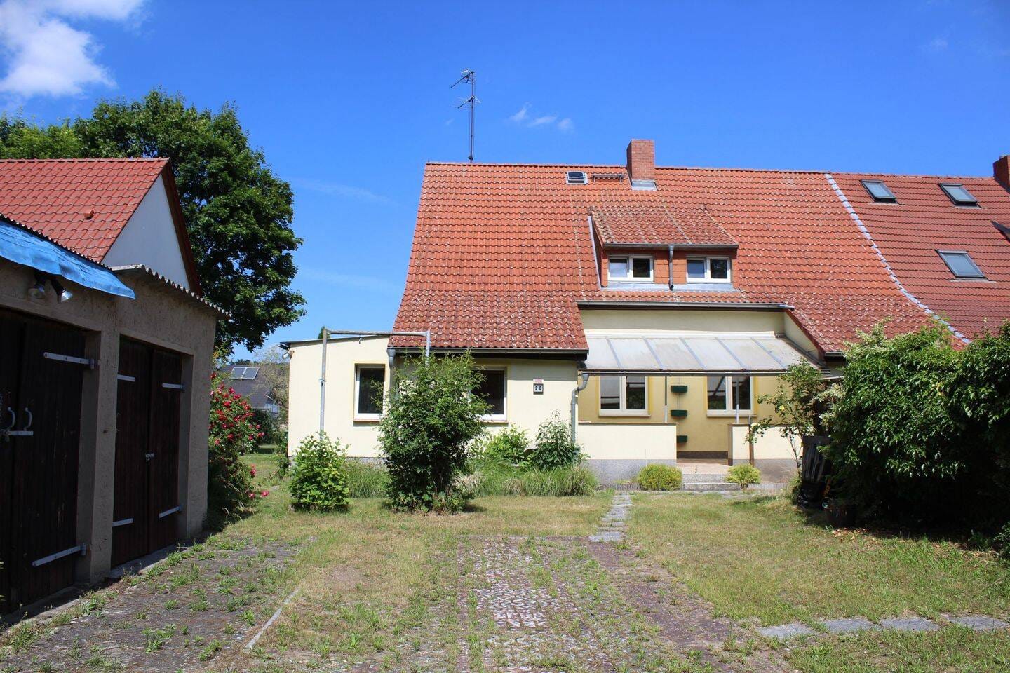 Immobilie in Trebbin - Charmantes Generationshaus in Blankensee – Raumwunder mit viel Potenzial in ruhiger Lage - Bild 1
