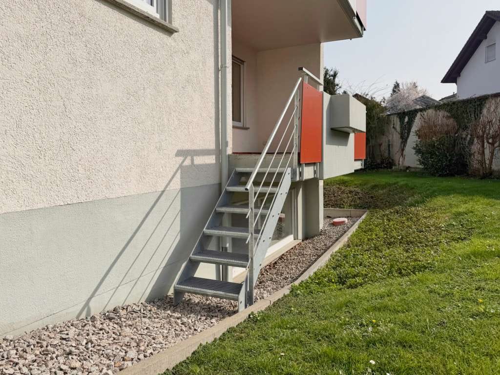 Immobilie in Schallstadt - Haus im Hauss: Modernisierte 4 Zi.-Wohnung + vermietetes 2 Zi.-Apartment - Bild 3