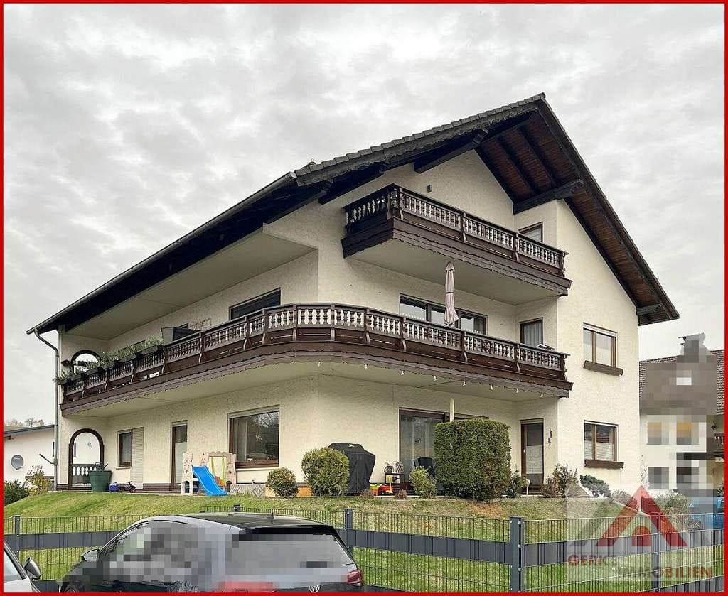 Immobilie in Frankenberg - Gepflegtes MFH mit 5 vermieteten Wohneinheiten in attraktiver Dorflage - Bild 0