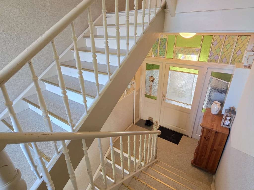 Immobilie in Sonneberg - Investment mit Steigerungspotential - Charmantes Backsteinhaus mit 4 Wohneinheiten in Innenstadtlage - Bild 3