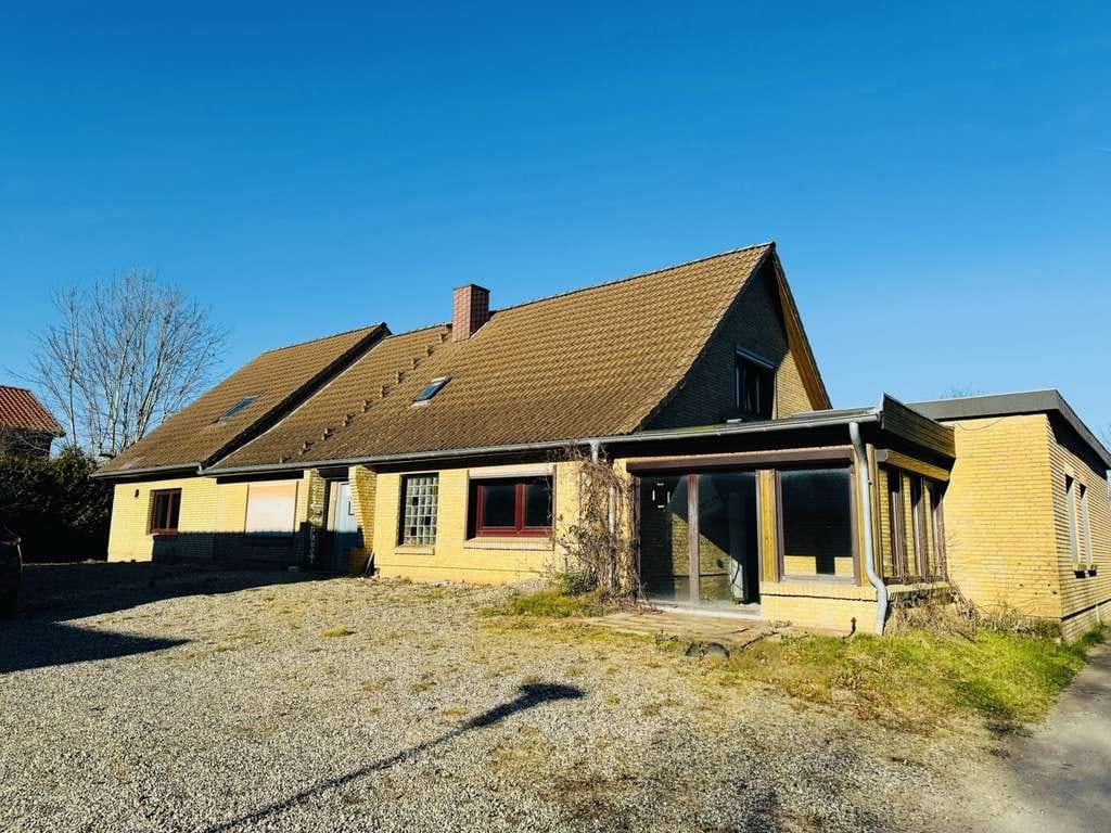 Immobilie in Winnemark - Projektchance in Schleinähe: Großzügiges Grundstück mit entkerntem Einfamilienhaus und neuer Garage - Bild 1