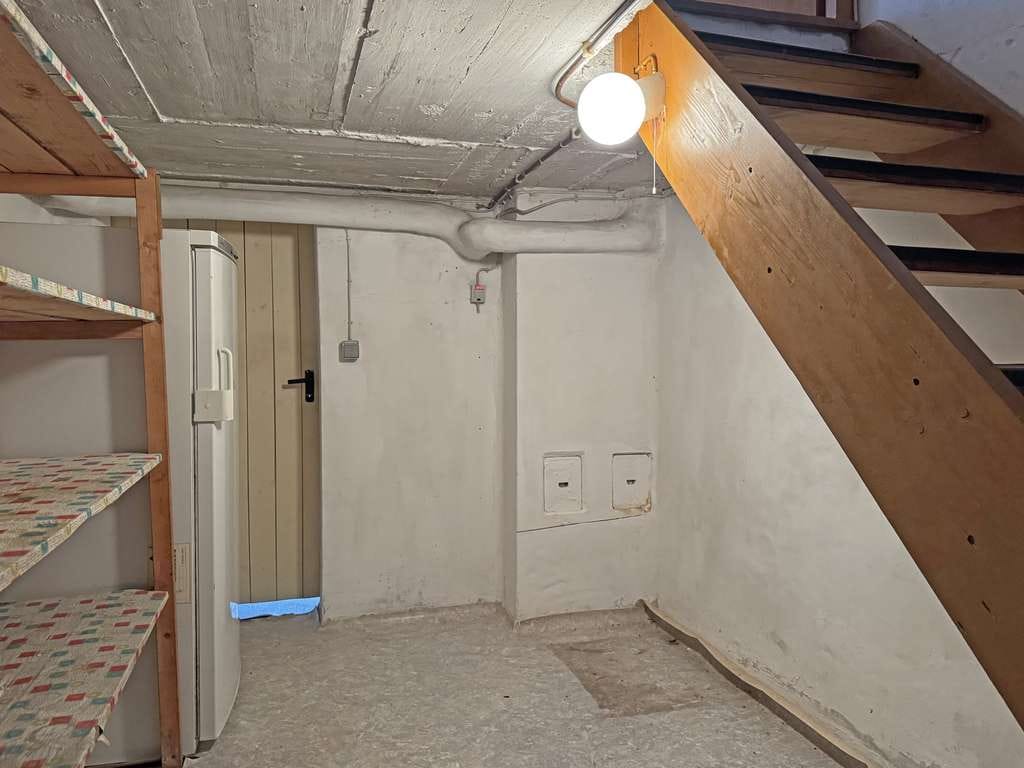 Immobilie in Schortens - Für Heimwerker: Bungalow/Haus  in altersgemäßem Zustand mit viel Nutzfläche und großem Grundstück! - Bild 2
