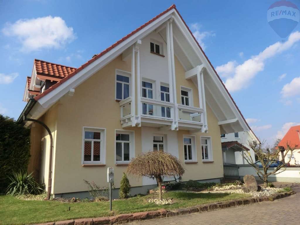 Immobilie in Hördt - Massiv gebautes Familienglück in ruhiger Spielstraße - Bild 0