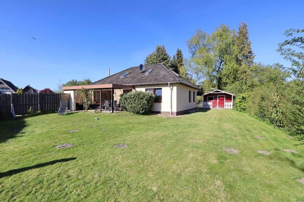 Immobilie in Sievershütten - Vermietetes Einfamilienhaus auf attraktivem Grundstück in Sievershütten - Bild 2