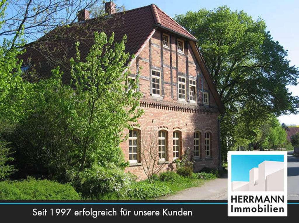 Immobilie in Bad Münder am Deister - Historisches Einfamilienhaus in dörflicher Hofanlage - Bild 0