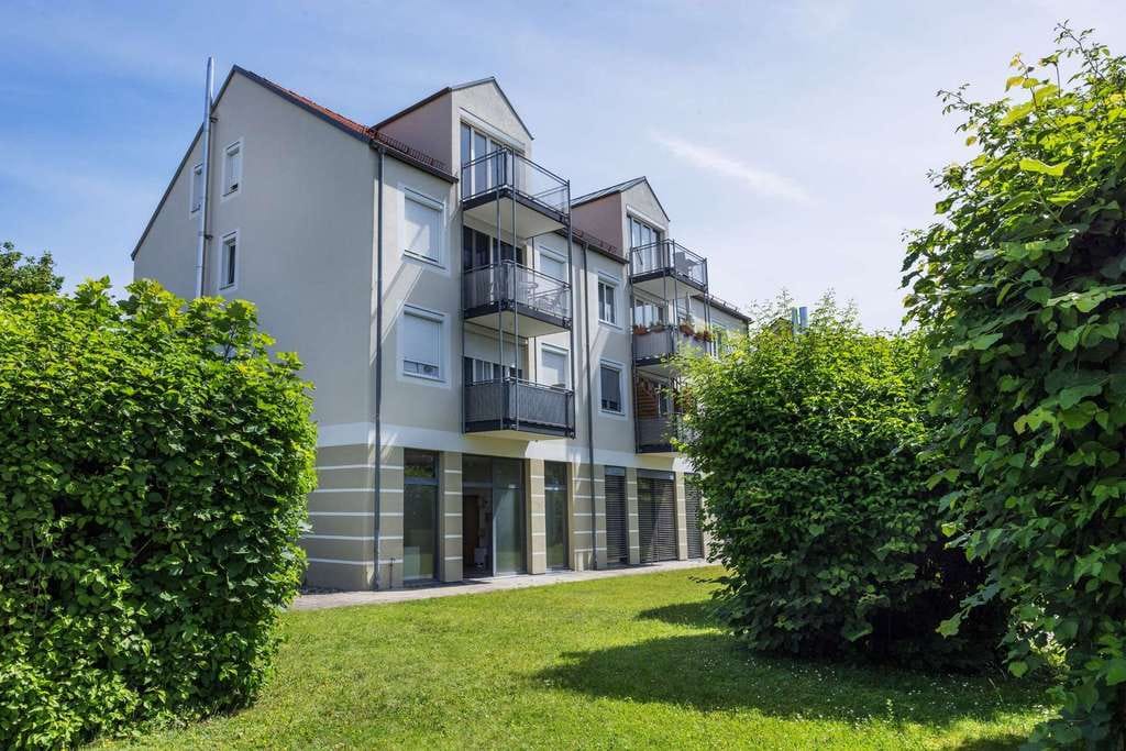 Immobilie in Finsing - Helle 2-Zimmer-Dachgeschosswohnung mit besonderem Flair - Bild 0