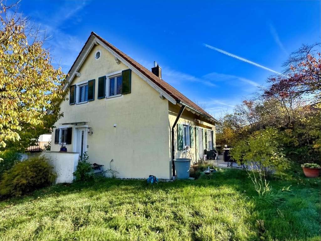 Immobilie in Wenzenbach - Einfamilienhaus sucht geschickte Handwerker! - Bild 0
