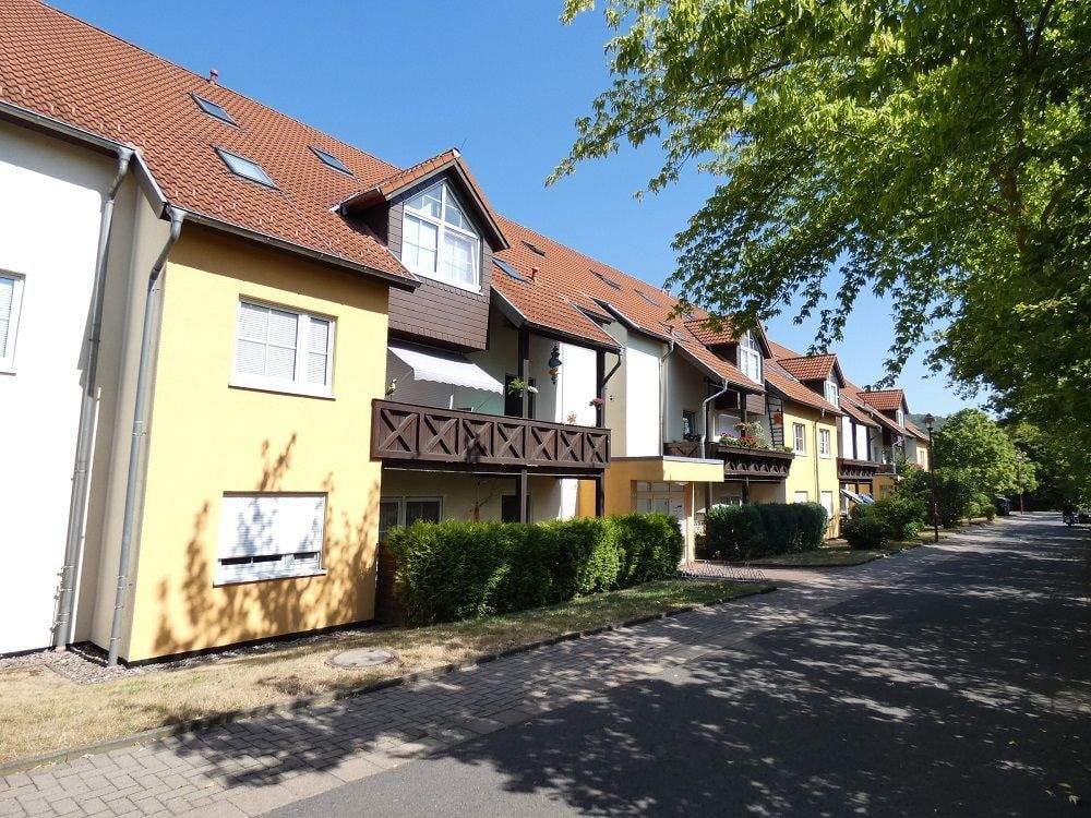 Immobilie in Wutha-Farnroda - ALS KAPITALANLAGE IDEAL: große 2-Raumwohnung im Dachgeschoss mit Balkon und Tiefgaragenstellplatz Nähe Eisenach - Bild 0