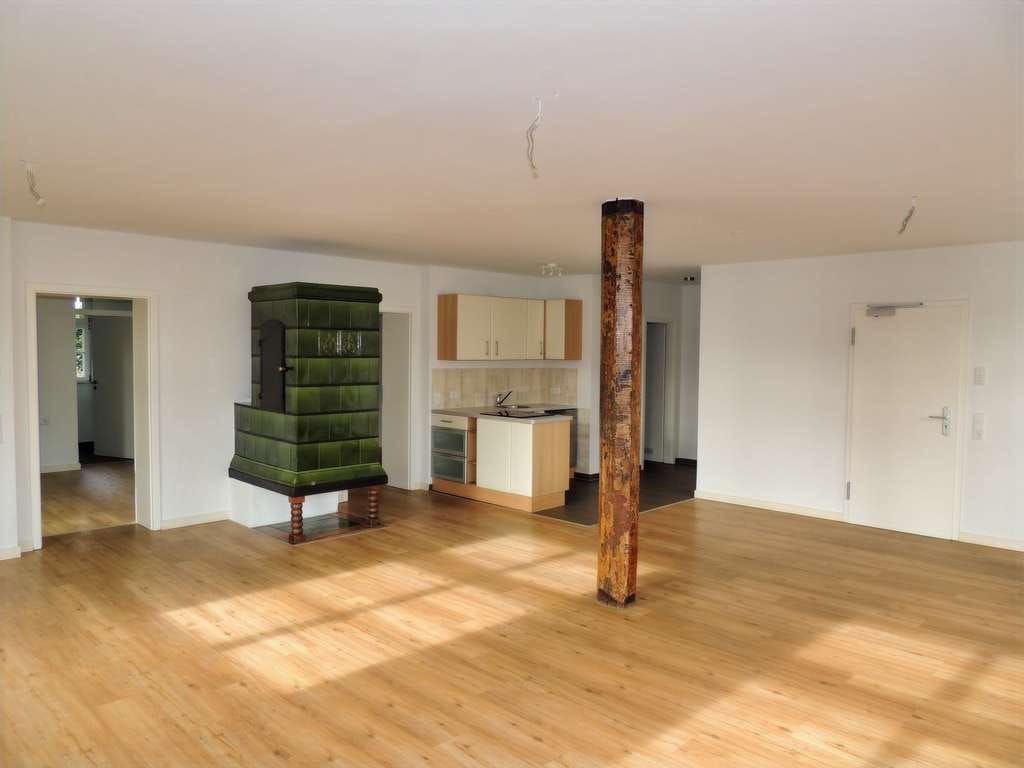 Immobilie in Bermatingen - CHARMANTE ERDGESCHOSSWOHNUNG MIT EIGENEM GARTEN - Bild 1