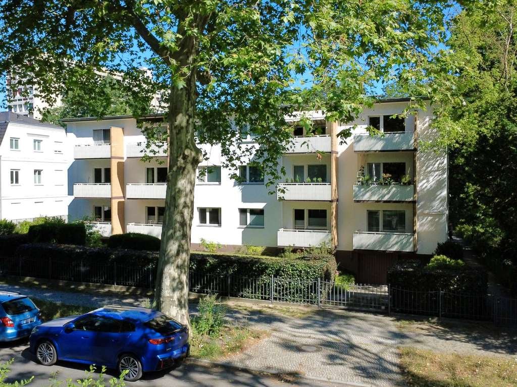 Immobilie in Berlin - Kapitalanlage Berlin-Westend | 41 m² | Balkon | 4,93 % Bruttorendite | Keller | vermietet | 1 Zimmer - Bild 0