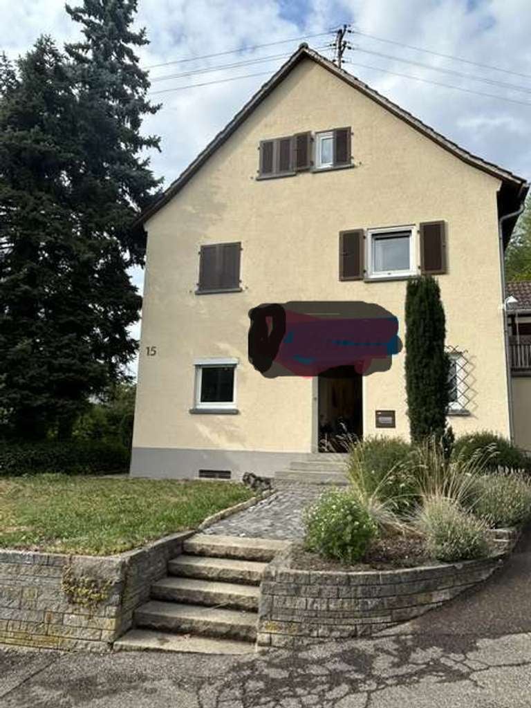 Immobilie in Eningen unter Achalm - Freistehendes Bestandsobjekt:geräumiges  2-Fam.-Haus mit weitläufigem Grundstück u. Nebengebäuden - Bild 0