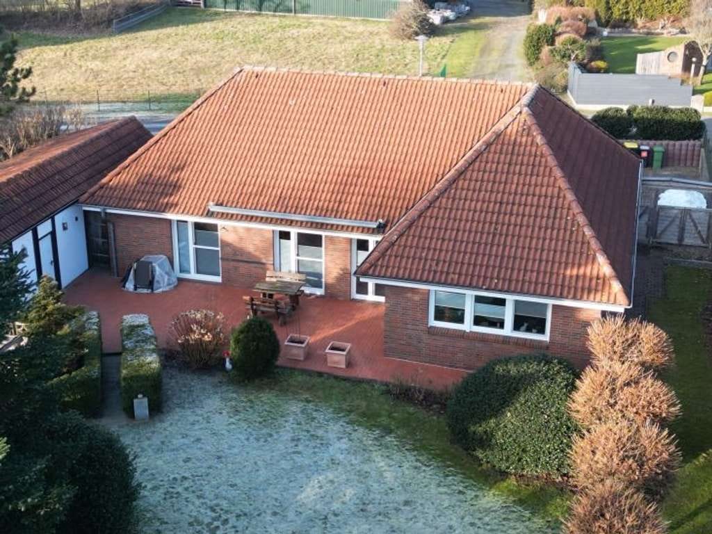 Immobilie in Rehm-Flehde-Bargen - Bungalow in ruhiger Dorflage mit guter Anbindung und Nähe zur Nordseeküste - Bild 0