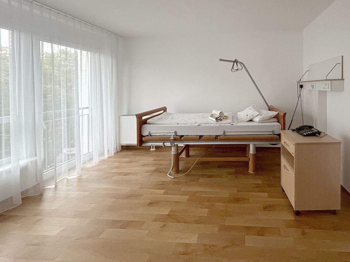 Immobilie in Ettlingen - Eine solide Kapitalanlage! Vermietetes 1,5-Zimmer-Pflegeappartement im "kleiner Exer" - Bild 2