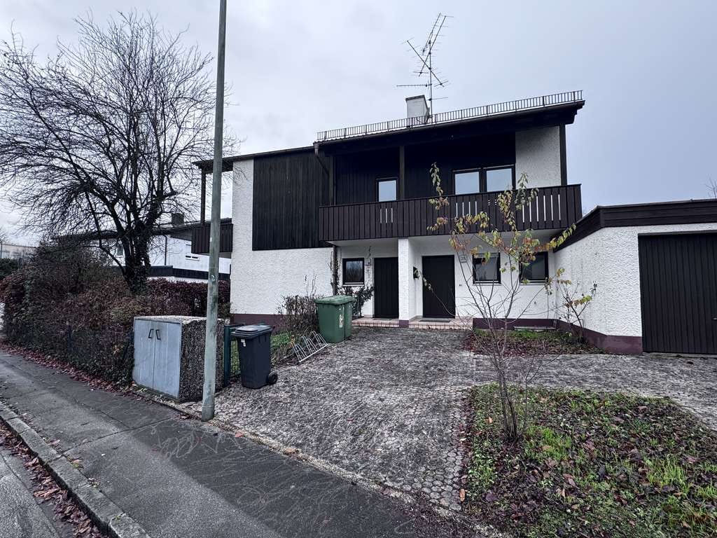 Immobilie in Garching bei München - Großzügiges Doppelhaus  mit 10 Zimmern in Garching, sofort bezugsfrei - Bild 1