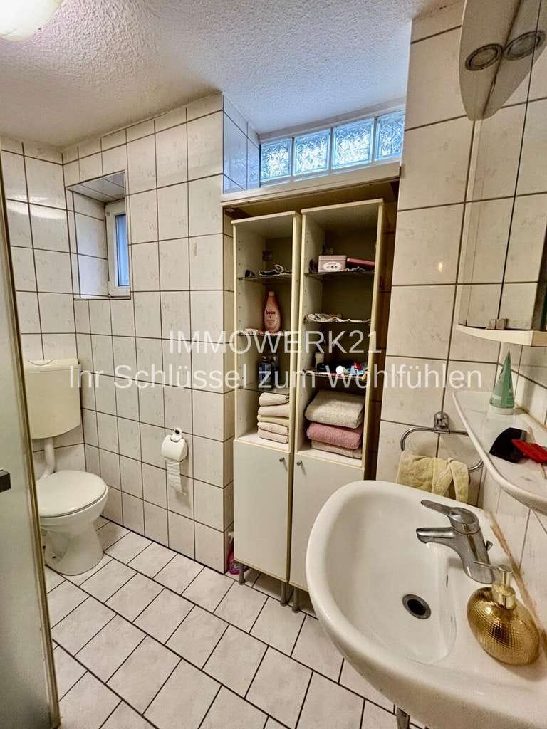 Immobilie in Kall - MFH mit 6 WE + 5 Garagen + Bauland in zentraler Lage von Kall - Top Rendite! ca. 40.000€ Kaltmiete!! - Bild 4