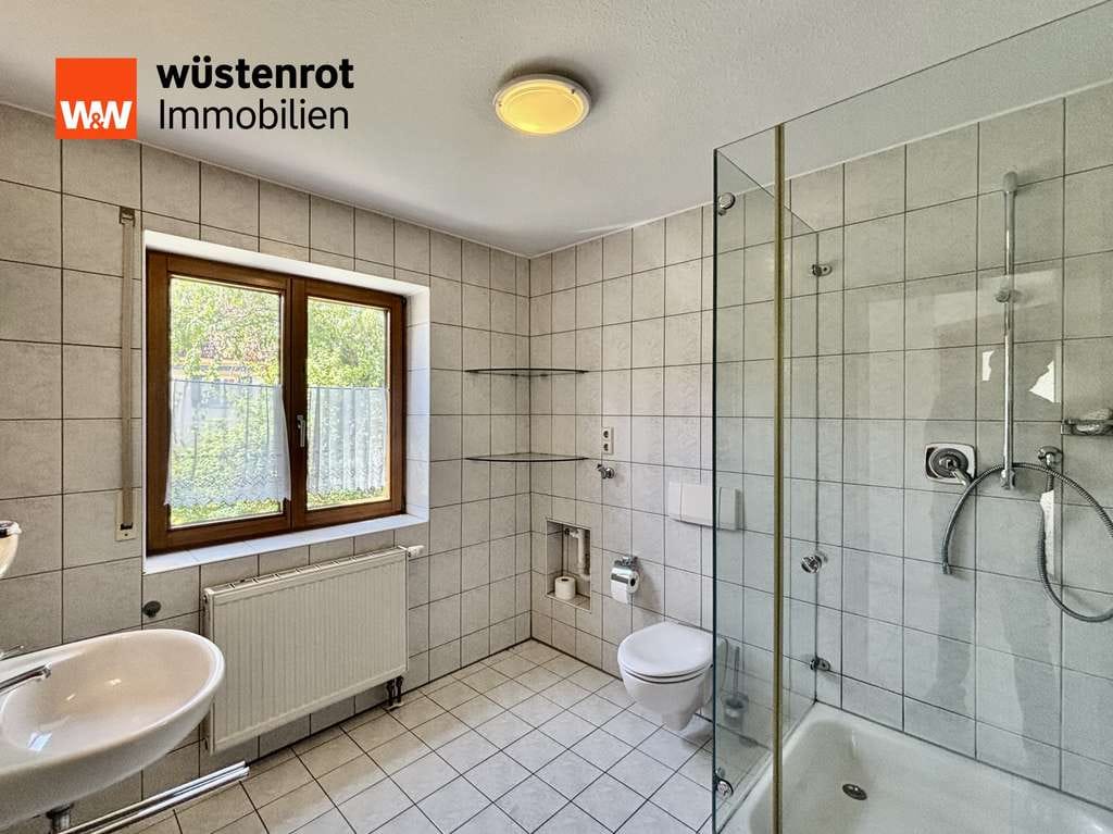 Immobilie in Wolfegg - Charmantes Haus, Ihr Zuhause auf zwei Etagen mit Platz für Ihre Träume, in Ortsrandlage - Bild 4
