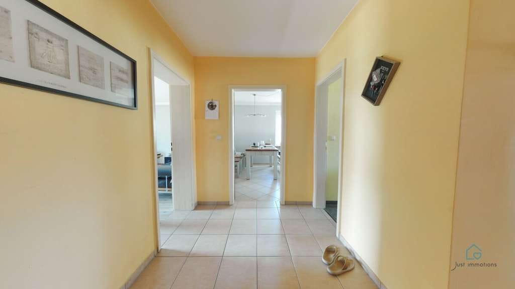 Immobilie in Königsbrunn - Just Immotions | Großzügige 4-Zimmer-Wohnung mit Südbalkon in ruhiger Lage von Königsbrunn! - Bild 2