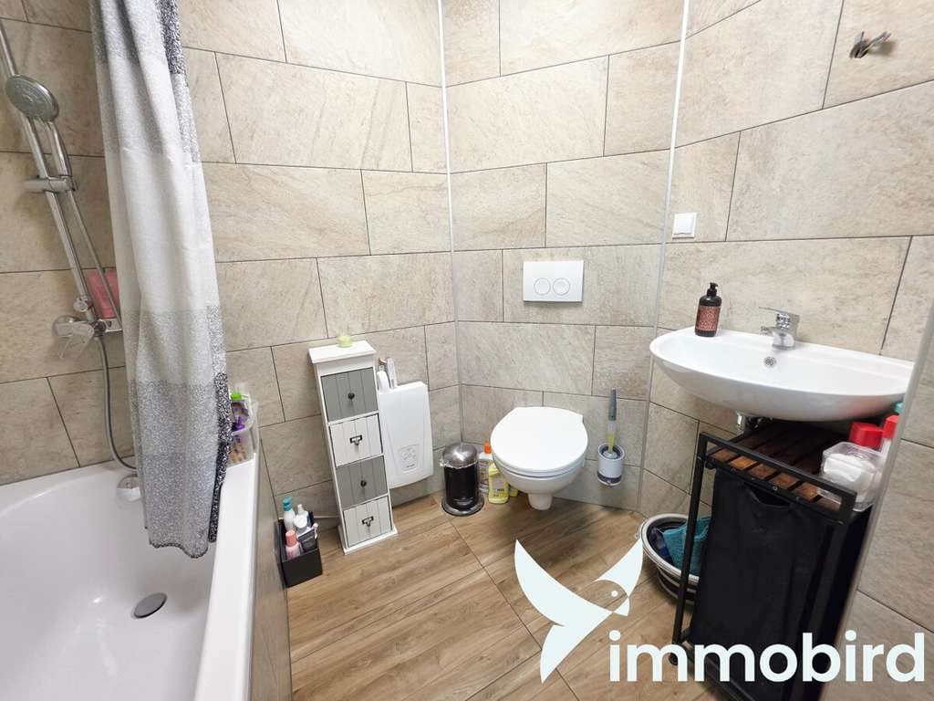 Immobilie in Neukirchen-Vluyn - Großzügiges Wohnen in ruhiger Lage – Maisonette mit Balkon, zusätzlichem Dachgeschoss und Garage - Bild 3