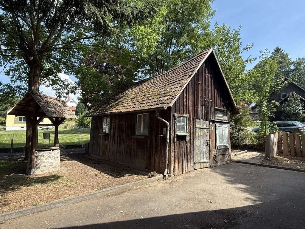 Immobilie in Ostrach - Willkommen Zuhause! Hübsche DHH in zentraler Lage mit großem Garten, Garage und ganz viel Grün - Bild 2