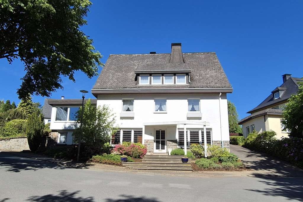 Immobilie in Eslohe - Ein Familienhaus mit viel Platz und großem Garten - Bild 0