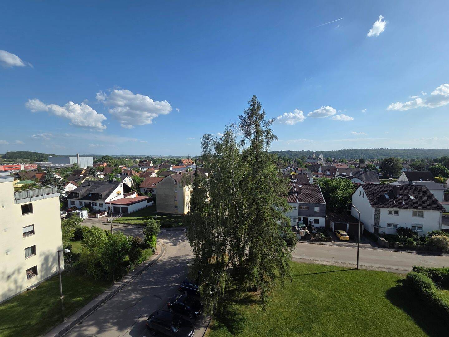 Immobilie in Wassertrüdingen - Attraktive 3-Zimmer-Eigentumswohnung mit großzügiger Loggia und beeindruckendem Fernblick - Bild 0