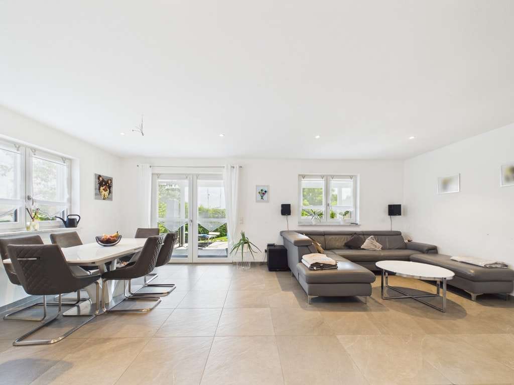Immobilie in Vilsheim - Nachhaltig, modern, großzügig - Doppelhaushälfte mit Einliegerwohnung in ruhiger & familiärer Lage - Bild 3