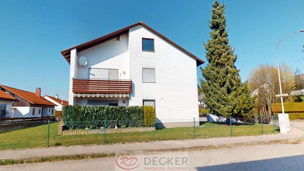 Immobilie in Obertaufkirchen - Clevere Investition oder neues Zuhause: 3-Zi.-Whg. mit Südbalkon – im Leerstand! - Bild 0