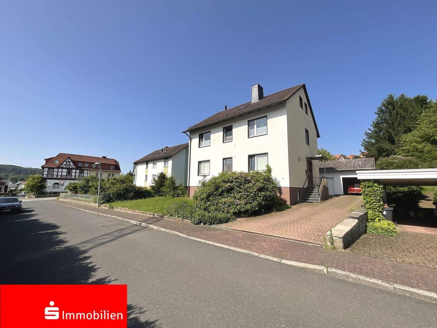 Immobilie in Helsa - Familienfreundliches Haus mit großem Grundstück - Bild 0