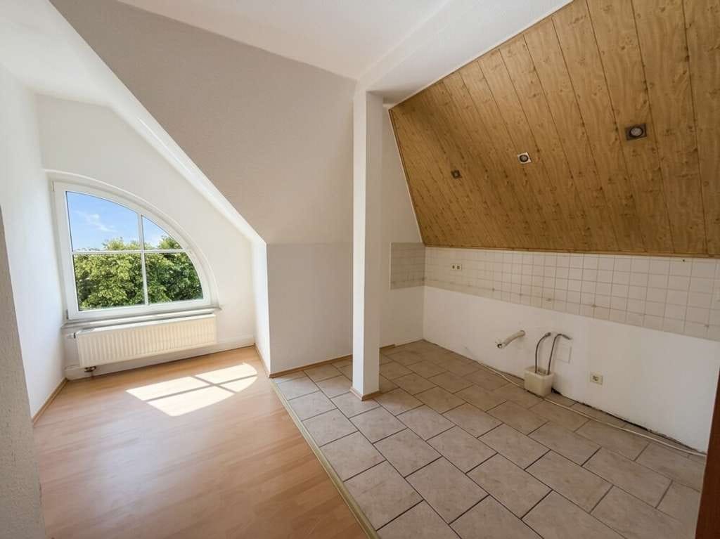 Immobilie in Braunsbedra - Braunsbedra-Frankleben: Ehemalige Unternehmervilla mit 5 Wohnungen und Entwicklungspotenzial - Bild 3