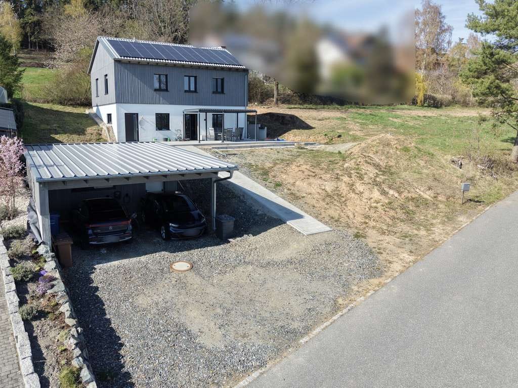 Immobilie in Luhe-Wildenau - Neuwertiges Einfamilienhaus mit schöner Aussicht - Bild 2